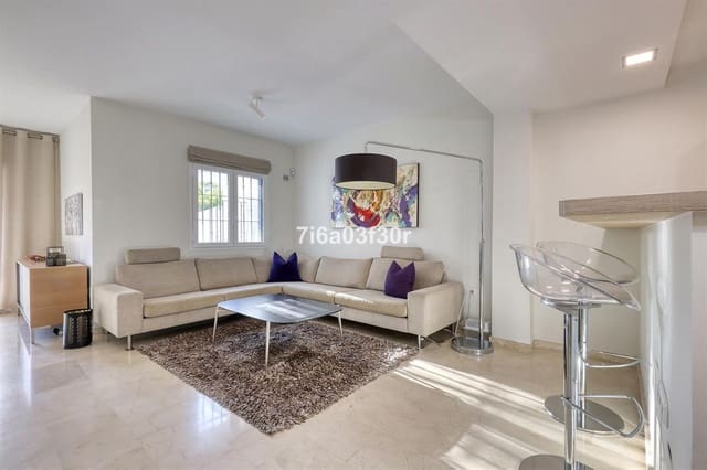 5 bedroom Townhouse for sale in San Pedro de Alcantara, Marbella with pool garage - € 1,390,000 (Ref: 9614112)