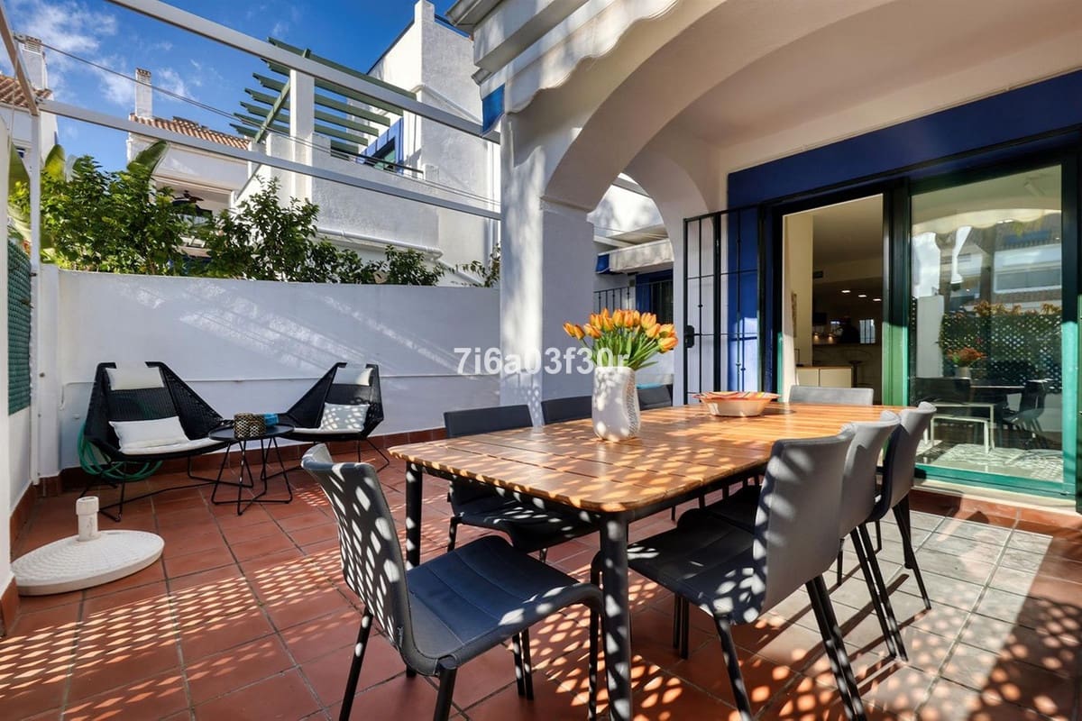 5 slaapkamer Huis te koop in San Pedro de Alcantara met zwembad garage - € 1.390.000 (Ref: 9614112)