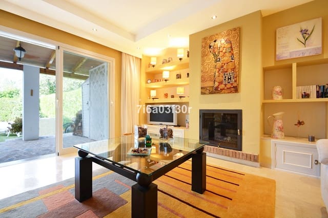 4 slaapkamer Huis te huur in San Pedro de Alcantara, Marbella met zwembad garage - € 2.400 (Ref: 9626649)