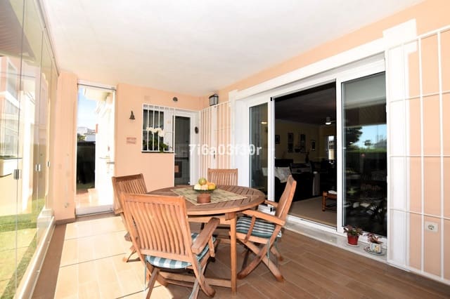 3 sypialnia Dom na sprzedaż w San Pedro de Alcantara, Marbella z garażem - 1 075 000 € (Ref: 9635184)