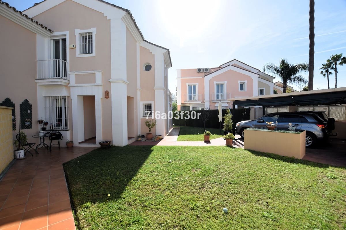 3 sypialnia Dom na sprzedaż w San Pedro de Alcantara z garażem - 1 075 000 € (Ref: 9635184)