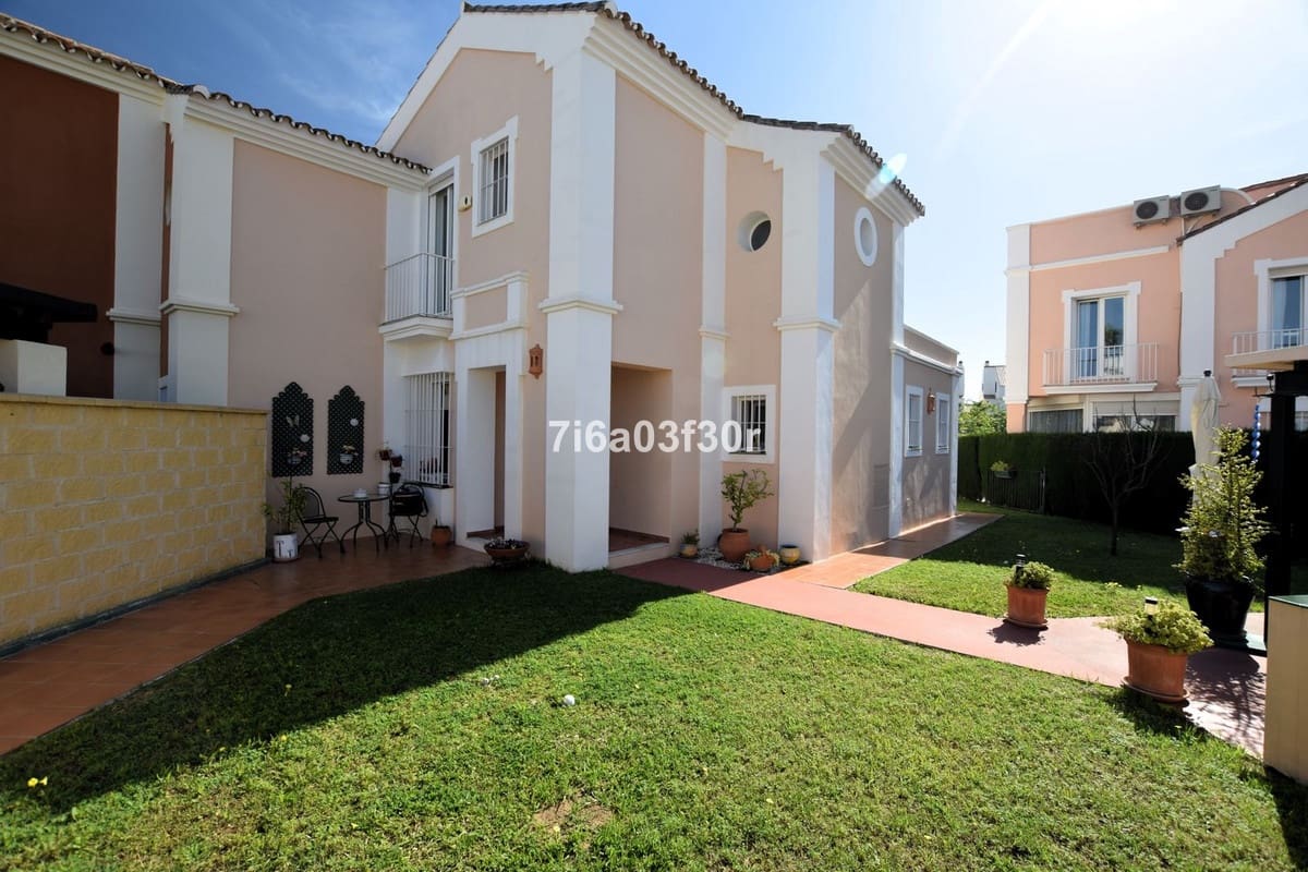 3 sypialnia Dom na sprzedaż w San Pedro de Alcantara z garażem - 1 075 000 € (Ref: 9635184)