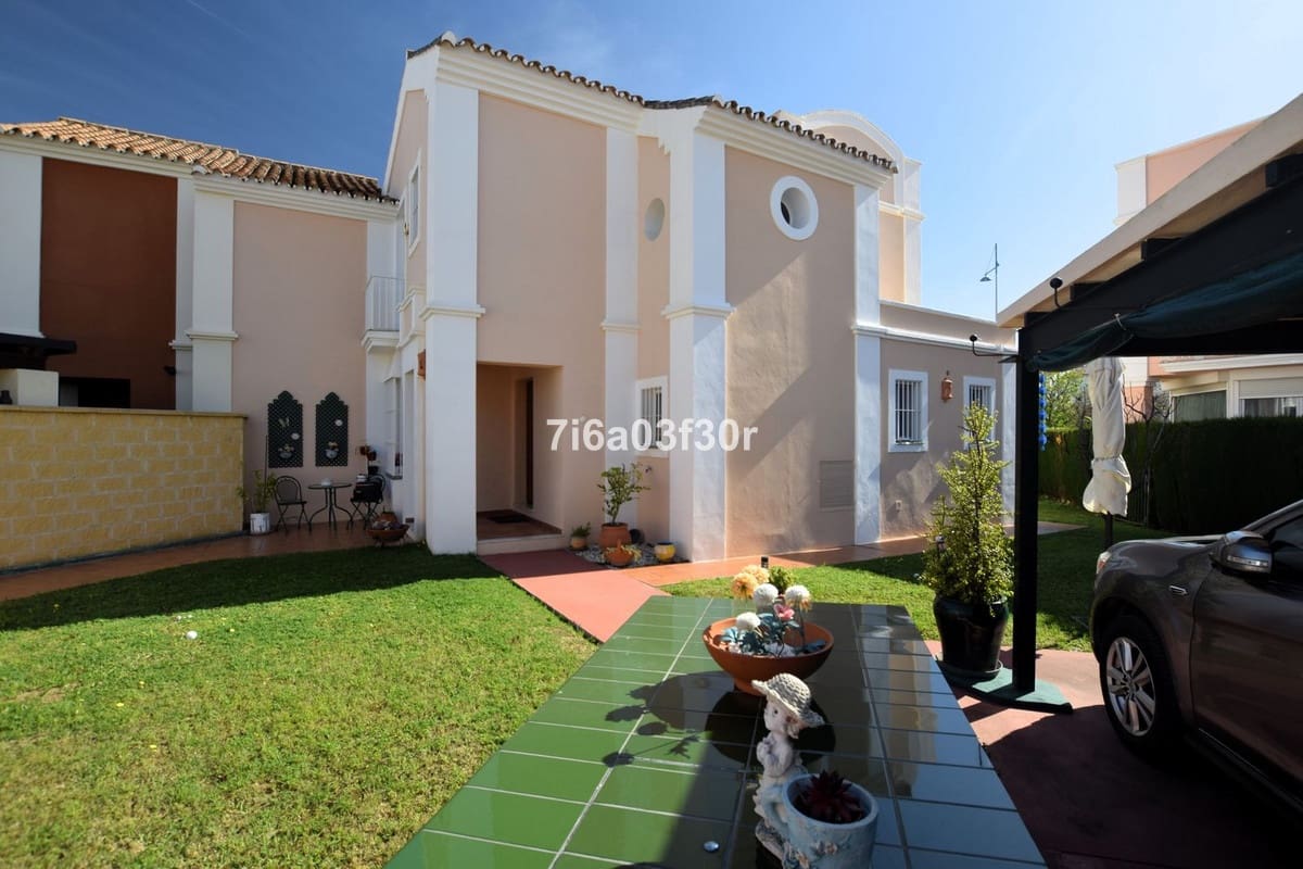 3 sypialnia Dom na sprzedaż w San Pedro de Alcantara z garażem - 1 075 000 € (Ref: 9635184)