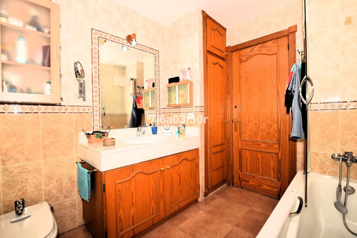 3 sypialnia Dom na sprzedaż w San Pedro de Alcantara z garażem - 1 075 000 € (Ref: 9635184)