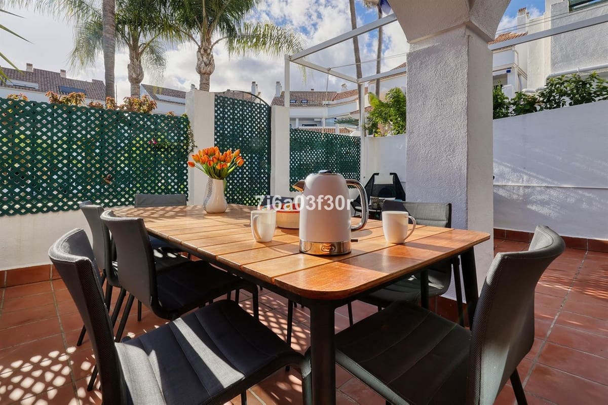 4 chambre Maison de Ville à vendre à Marbella avec piscine garage - 1 490 000 € (Ref: 9643362)