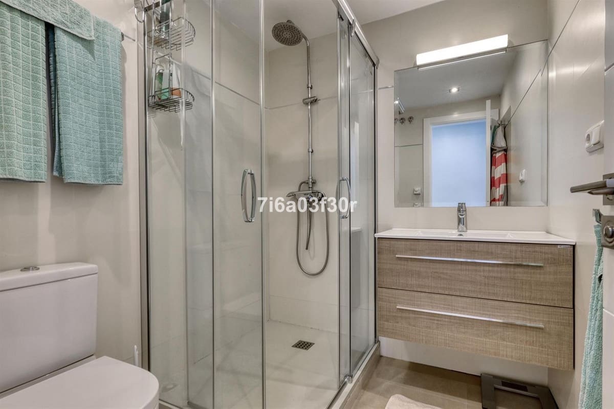 4 makuuhuone Omakotitalo myytävänä paikassa San Pedro de Alcantara mukana uima-altaan 
autotalli - 1 475 000 € (Ref: 9643362)