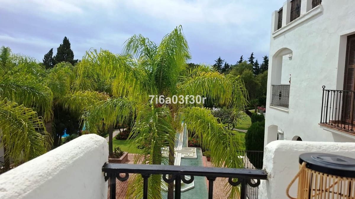 2 sovrum Takvåning att hyra i Marbella med pool garage - 2 500 € (Ref: 9685633)