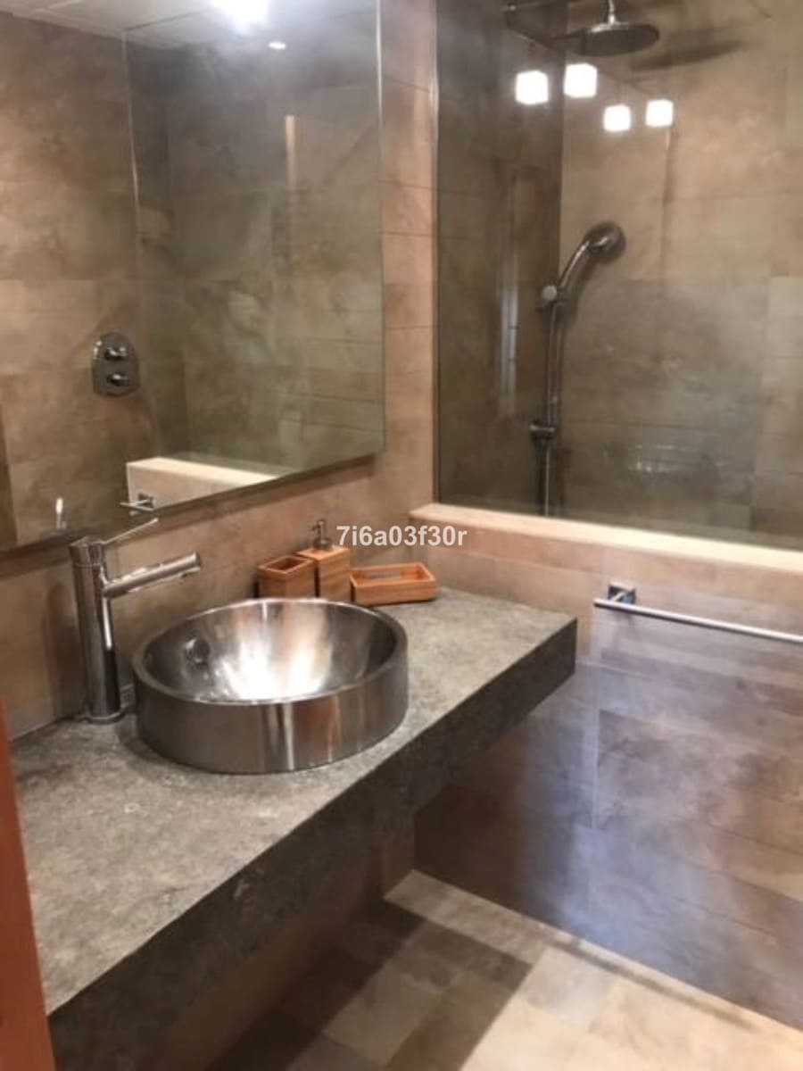3 sypialnia Apartament do wynajęcia w La Quinta z basenem - 2 500 € (Ref: 9688492)