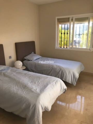 3 slaapkamer Appartement te huur in La Quinta, Benahavís met zwembad - € 2.500 (Ref: 9688492)