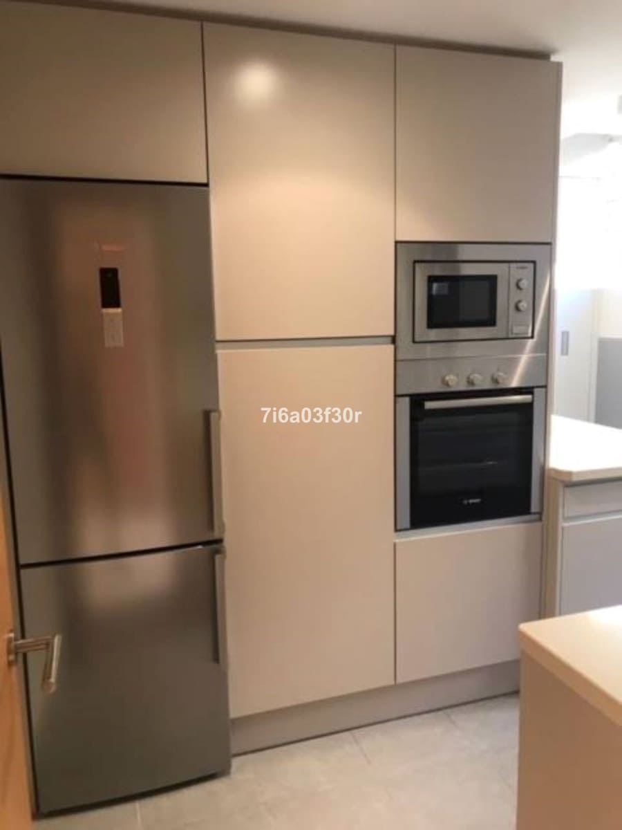 3 slaapkamer Appartement te huur in La Quinta met zwembad garage - € 2.500 (Ref: 9688492)