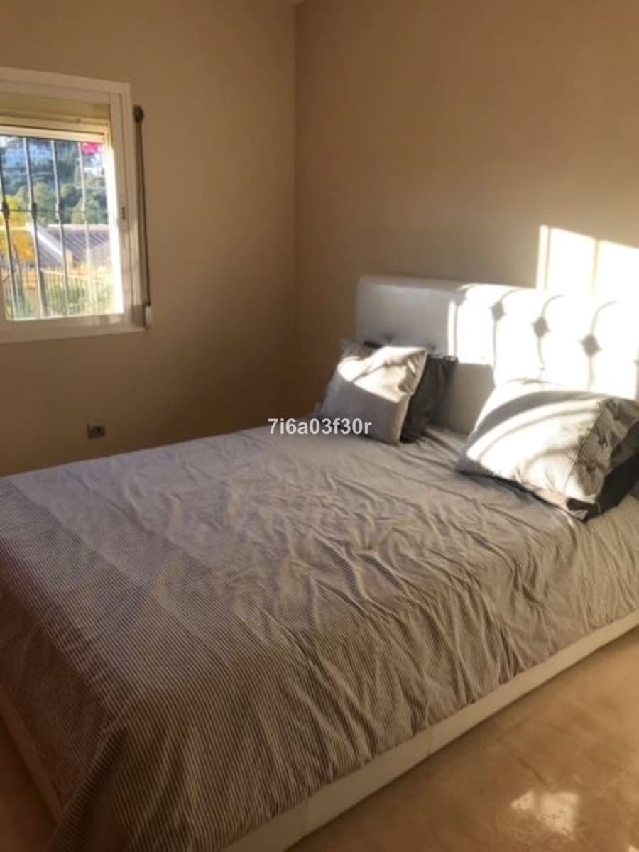 3 slaapkamer Appartement te huur in La Quinta met zwembad garage - € 2.500 (Ref: 9688492)
