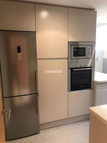 3 quarto Apartamento para arrendamento para férias em La Quinta, Benahavís com piscina - 1 300 € (Ref: 9688493)