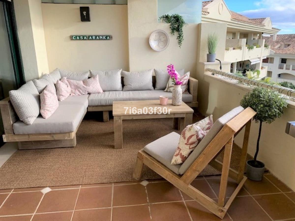 Appartement de 3 chambres de location de vacances à Guadalmina avec piscine garage - 1 700 € (Ref: 9707767)
