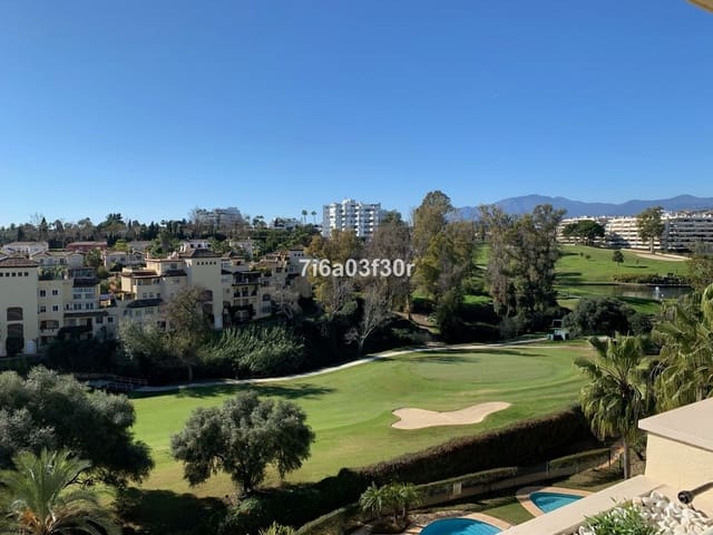 3 bedroom Apartment for holiday rental in Guadalmina Alta, Marbella with pool garage - € 1,700 (Ref: 9707767)