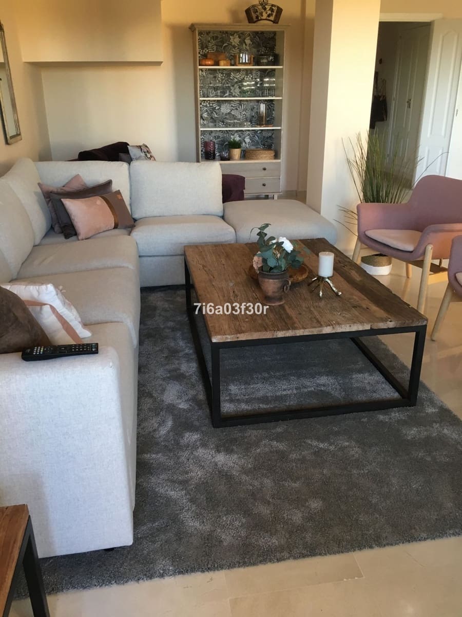 Appartement de 3 chambres de location de vacances à Guadalmina avec piscine garage - 1 700 € (Ref: 9707767)