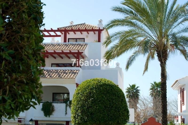 4 bedroom Penthouse for holiday rental in San Pedro de Alcantara with pool garage - € 2,000 (Ref: 9713554)