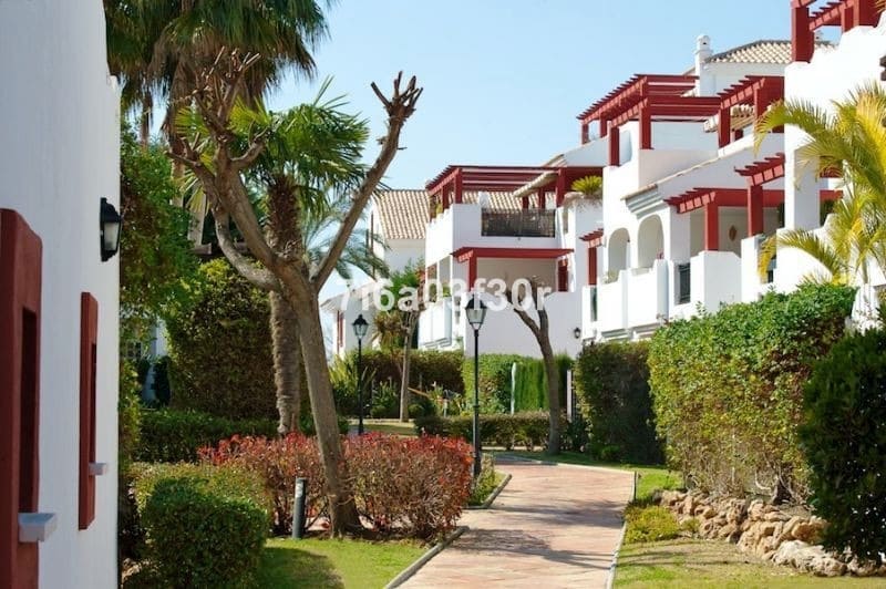 4 bedroom Penthouse for holiday rental in San Pedro de Alcantara with pool garage - € 2,000 (Ref: 9713554)