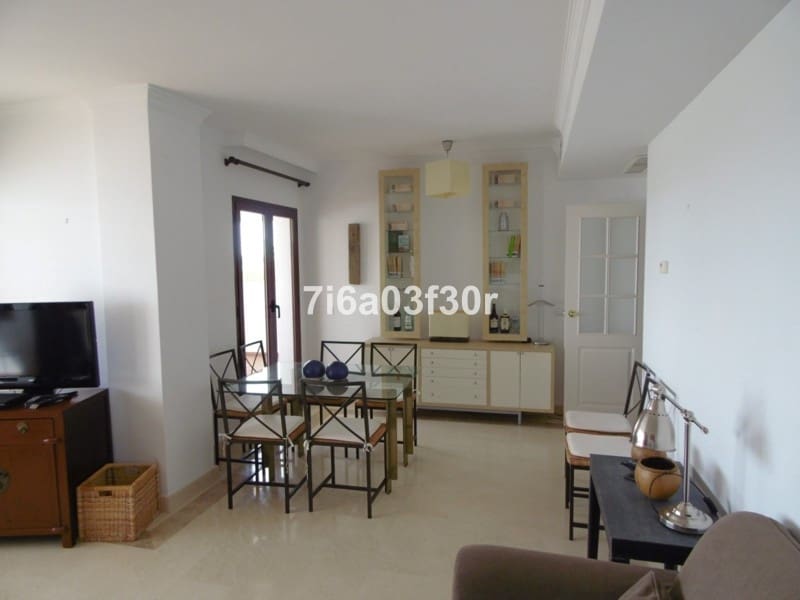 4 bedroom Penthouse for holiday rental in San Pedro de Alcantara with pool garage - € 2,000 (Ref: 9713554)