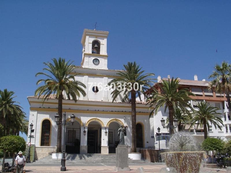 4 bedroom Penthouse for holiday rental in San Pedro de Alcantara with pool garage - € 2,000 (Ref: 9713554)