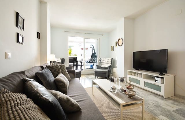 2 sovrum Lägenhet för semesterbostäder i Puerto Banus, Marbella med pool garage - 1 000 € (Ref: 9757813)