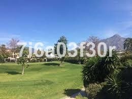 2 sovrum Lägenhet för semesterbostäder i Puerto Banus med pool garage - 1 200 € (Ref: 9757813)