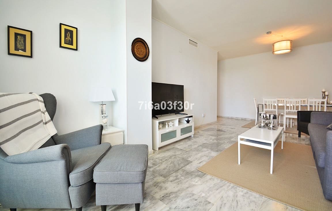 2 sovrum Lägenhet för semesterbostäder i Puerto Banus med pool garage - 1 200 € (Ref: 9757813)