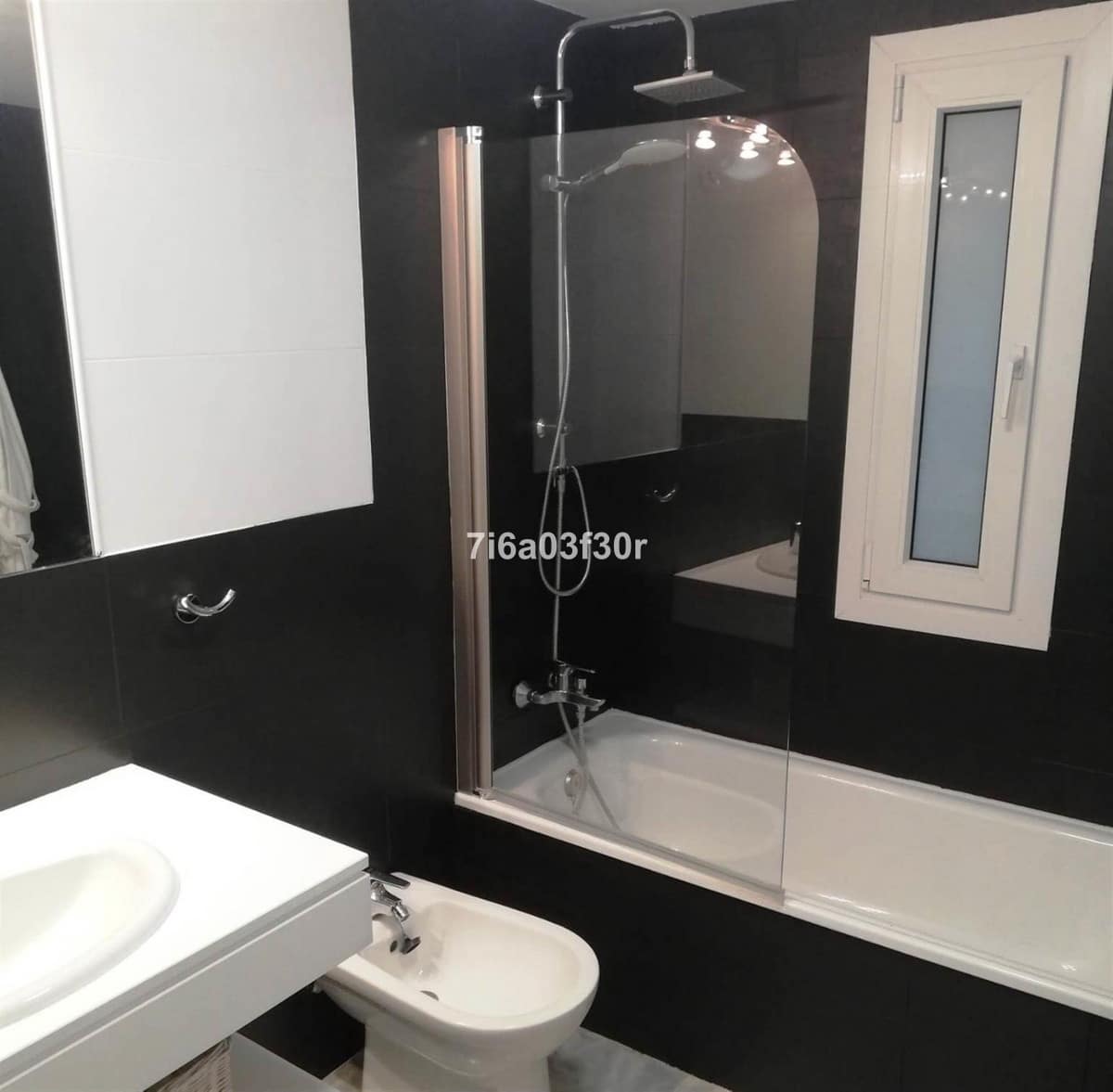 2 sovrum Lägenhet för semesterbostäder i Puerto Banus med pool garage - 1 200 € (Ref: 9757813)
