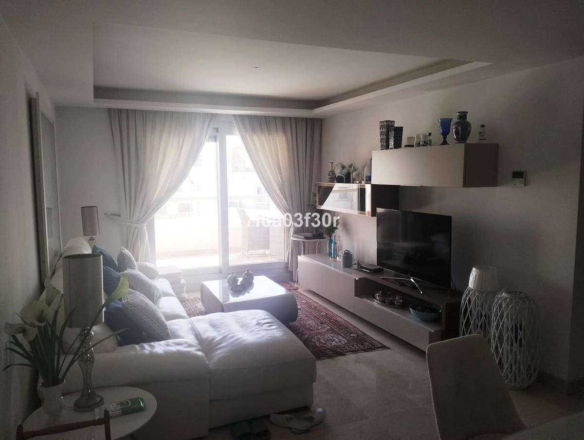 3 soverom Leilighet til leie i San Pedro de Alcantara med svømmebasseng garasje - € 3 000 (Ref: 9757815)