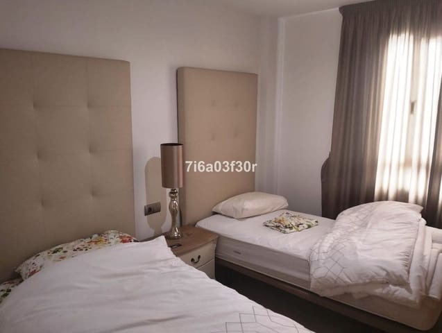 Apartamento de 3 habitaciones en San Pedro de Alcantara, Marbella en alquiler con piscina garaje - 3.000 € (Ref: 9757815)