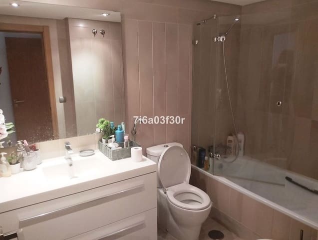 Apartamento de 3 habitaciones en San Pedro de Alcantara, Marbella en alquiler con piscina garaje - 3.000 € (Ref: 9757815)