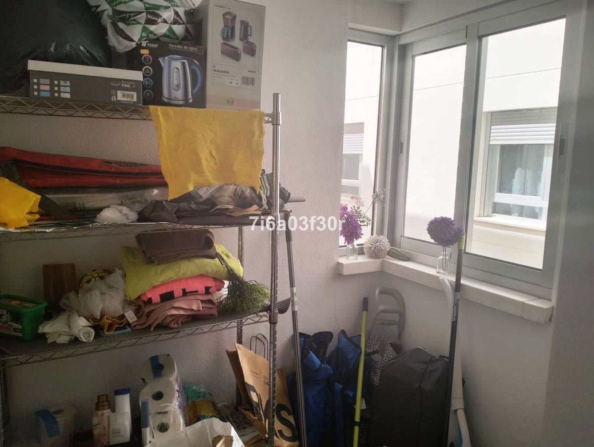 3 soverom Leilighet til leie i San Pedro de Alcantara med svømmebasseng garasje - € 3 000 (Ref: 9757815)