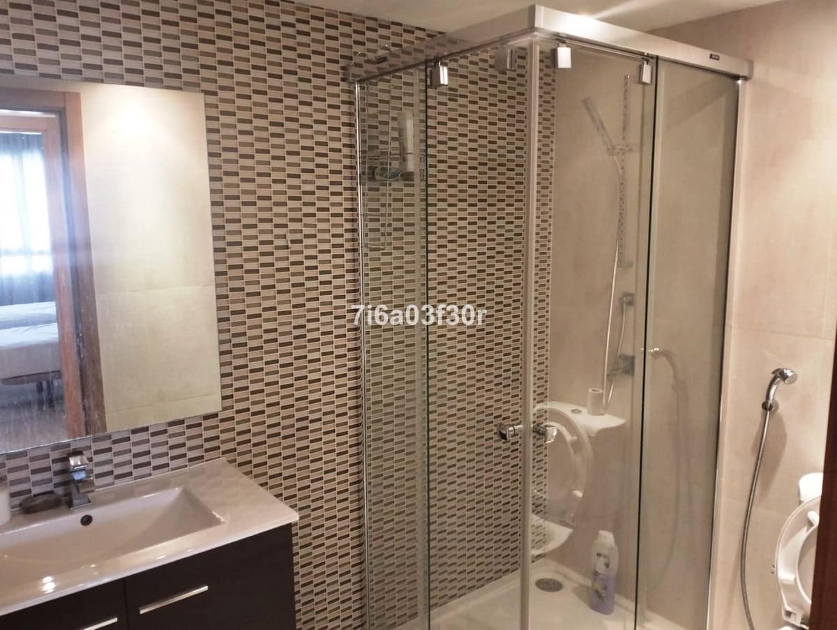 3 soverom Leilighet til leie i San Pedro de Alcantara med svømmebasseng garasje - € 3 000 (Ref: 9757815)