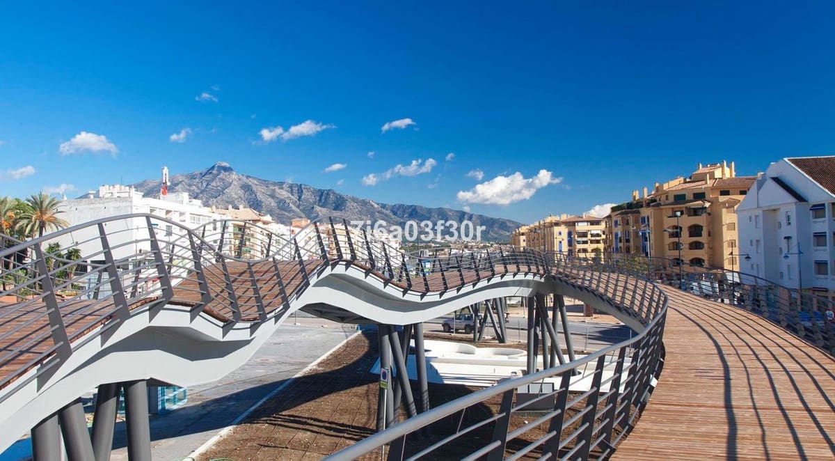 3 soverom Leilighet til leie i San Pedro de Alcantara med svømmebasseng garasje - € 3 000 (Ref: 9757815)