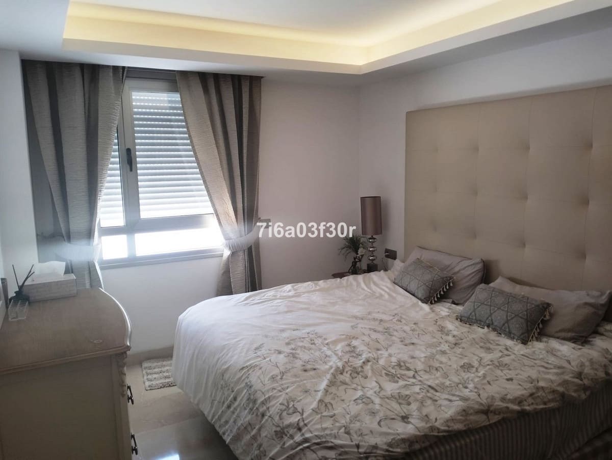 3 bedroom Apartment for rent in San Pedro de Alcantara with pool garage - € 3,000 (Ref: 9757815)