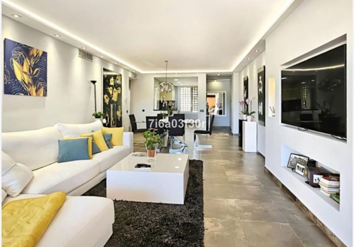 2 sovrum Lägenhet till salu i Estepona med pool garage - 495 000 € (Ref: 9763458)