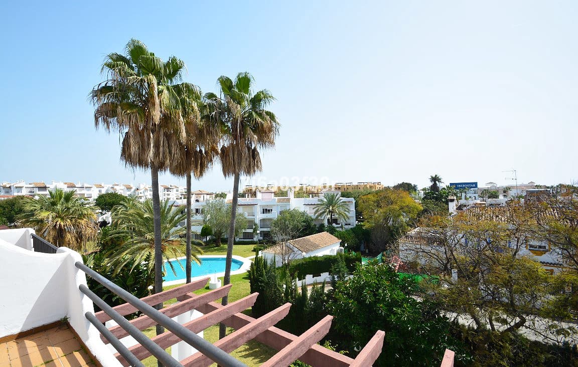 3 sovrum Takvåning för semesterbostäder i Costalita med pool - 800 € (Ref: 9773539)