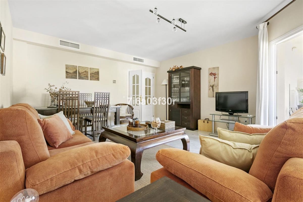 3 bedroom Apartment for sale in San Pedro de Alcantara with pool garage - € 930,000 (Ref: 9795648)