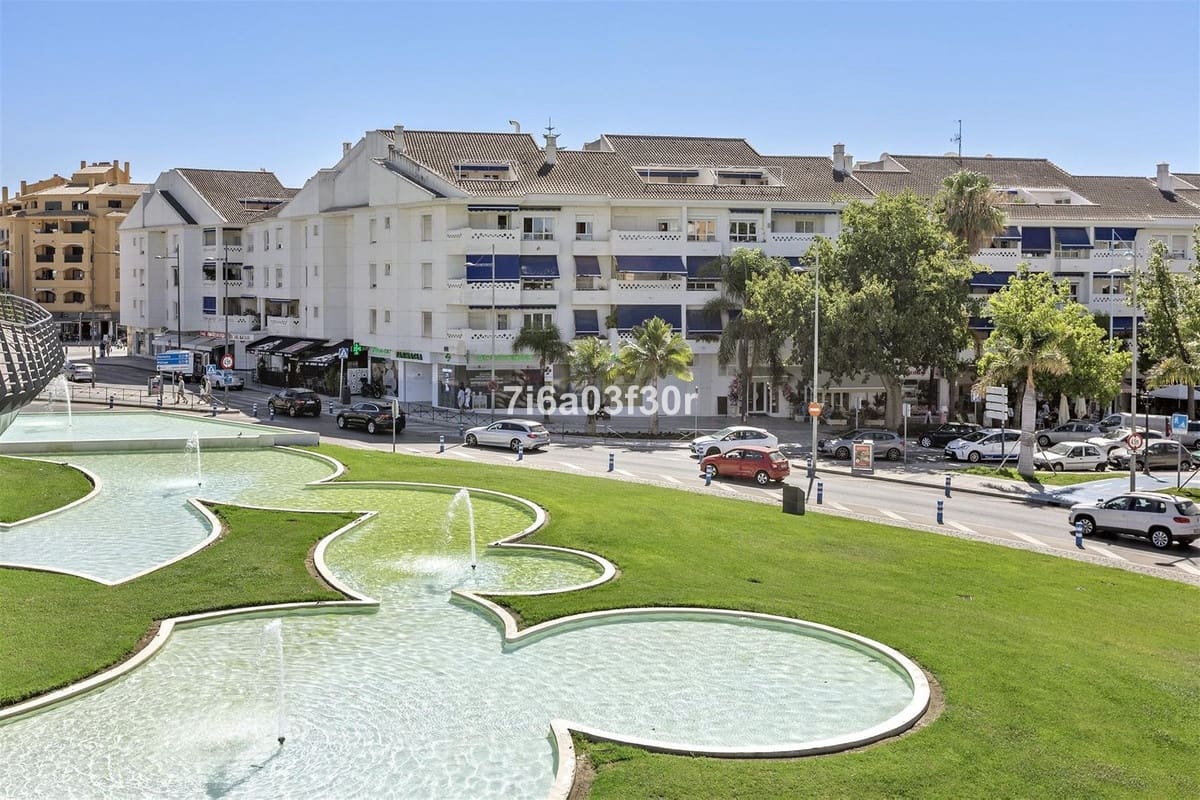 Apartamento de 3 habitaciones en San Pedro de Alcantara en alquiler con piscina garaje - 3.300 € (Ref: 9795649)