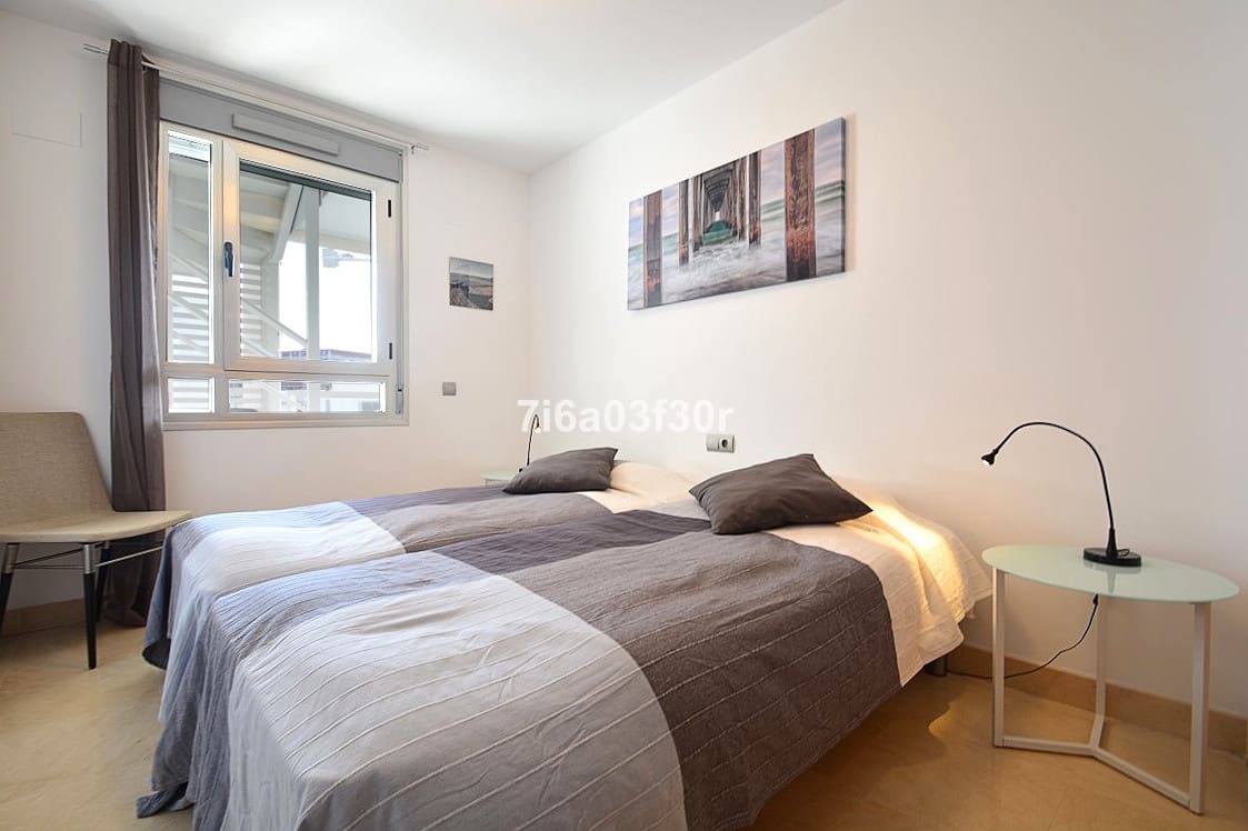 3 camera da letto Attico da affittare in San Pedro de Alcantara con piscina garage - 2.600 € (Rif: 9828039)
