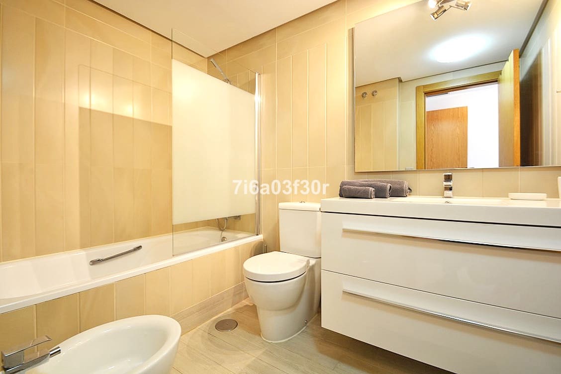 3 camera da letto Attico da affittare in San Pedro de Alcantara con piscina garage - 2.600 € (Rif: 9828039)