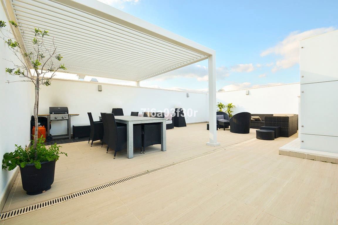 3 camera da letto Attico da affittare in San Pedro de Alcantara con piscina garage - 2.600 € (Rif: 9828039)