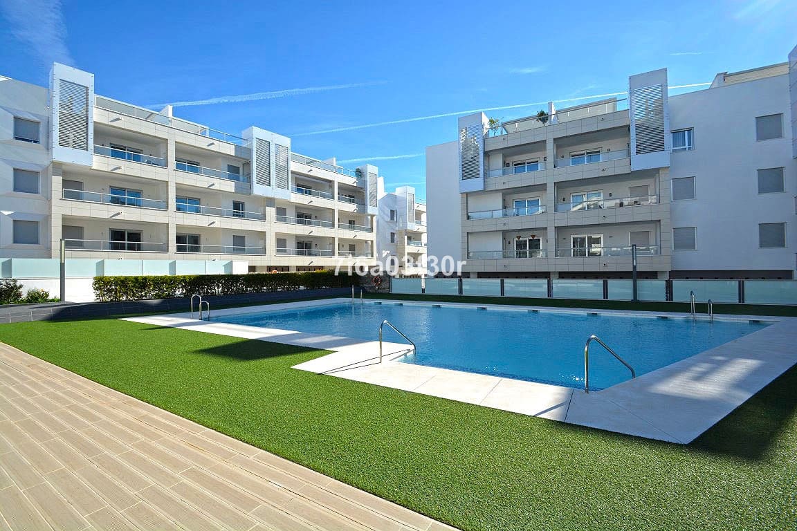 3 camera da letto Attico da affittare in San Pedro de Alcantara con piscina garage - 2.600 € (Rif: 9828039)