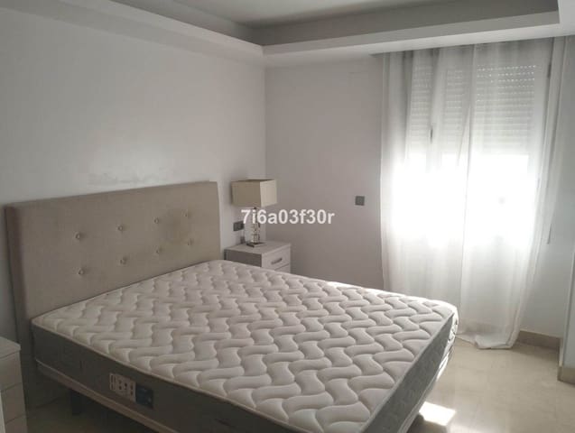 3 makuuhuone Kattohuoneisto vuokrattavana paikassa San Pedro de Alcantara, Marbella mukana uima-altaan 
autotalli - 2 600 € (Ref: 9828039)