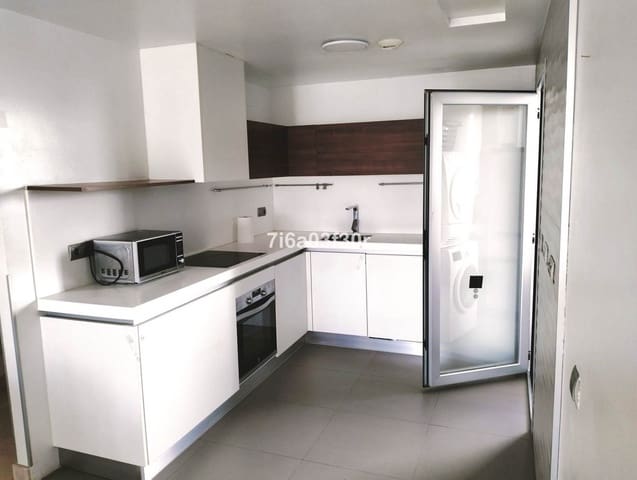 3 makuuhuone Kattohuoneisto vuokrattavana paikassa San Pedro de Alcantara, Marbella mukana uima-altaan 
autotalli - 2 600 € (Ref: 9828039)