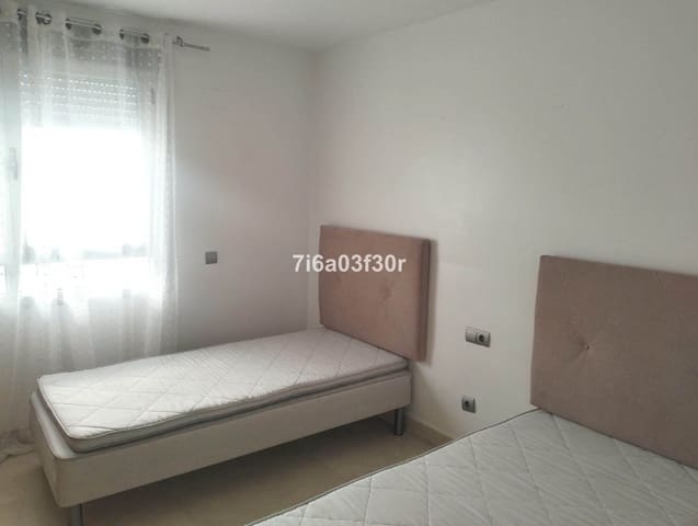 3 makuuhuone Kattohuoneisto vuokrattavana paikassa San Pedro de Alcantara, Marbella mukana uima-altaan 
autotalli - 2 600 € (Ref: 9828039)