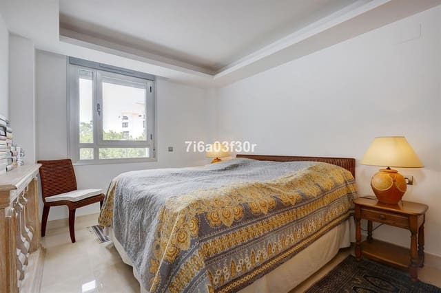 3 Zimmer Penthouse zu verkaufen in San Pedro de Alcantara, Marbella mit Pool Garage - 760.000 € (Ref: 9832910)