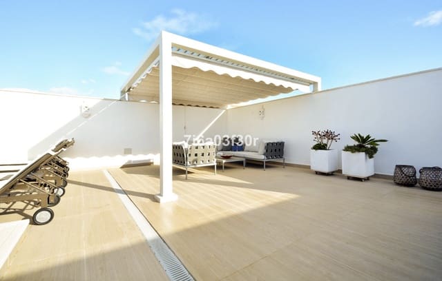 2 makuuhuone Kattohuoneisto vuokrattavana paikassa San Pedro de Alcantara, Marbella mukana uima-altaan 
autotalli - 2 400 € (Ref: 9858706)