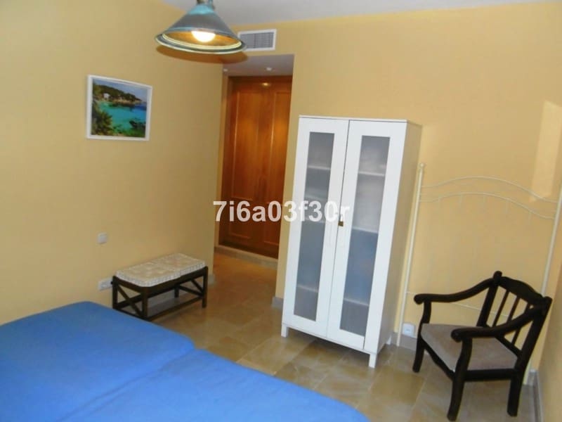   4 soveværelse   ferieLejlighed i San Pedro de Alcantara   med   swimmingpool  garage  - € 1.500 (Ref: 9893251)