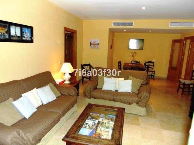   4 soveværelse   ferieLejlighed i San Pedro de Alcantara, Marbella   - € 1.500 (Ref: 9893251)