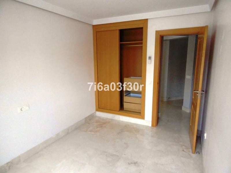 3 bedroom Apartment for rent in San Pedro de Alcantara with pool garage - € 1,600 (Ref: 9937144)